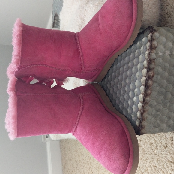UGG Pink Bailey Bow Boots - Picture 11 of 13